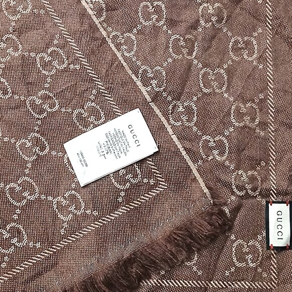 Gucci Brown & Taupe Reversible GG Logo Print Shawl Wrap Vintage Pre-Owned - Picture 4 of 7